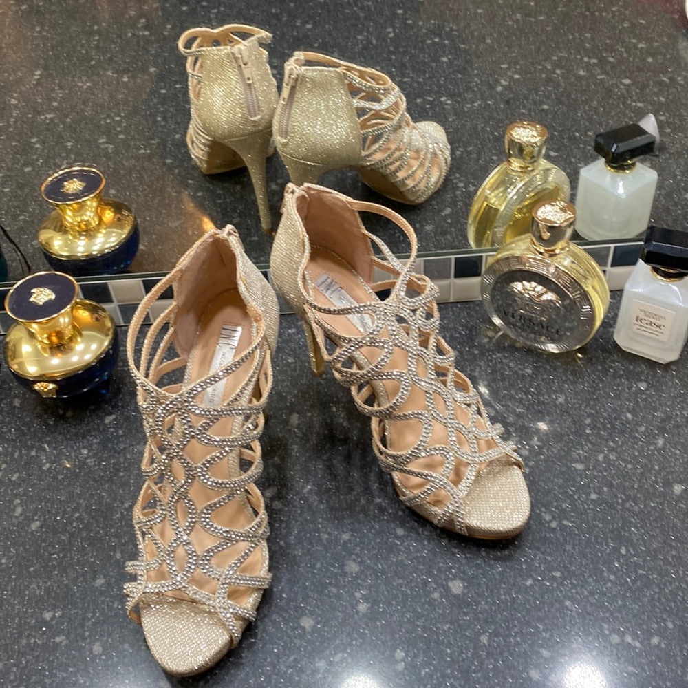 7 1/2 M worn one time . Excellent condition like brand new.